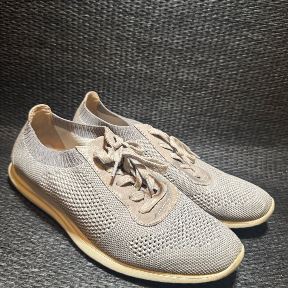 Soft Novella Sneakers with Breathable Design and Flexible Comfort
